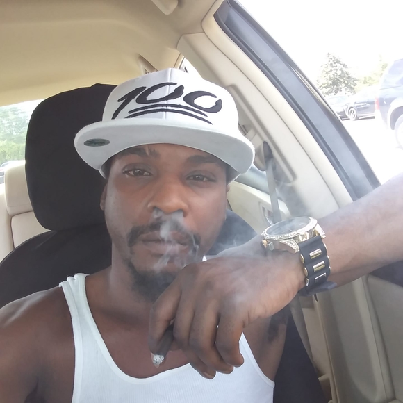 Meet your Posher, Montell - Picture 1 of 1